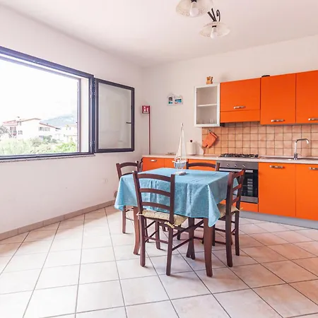 Comodita Di Recente Costruzione Con Posto Auto Apartman Orosei