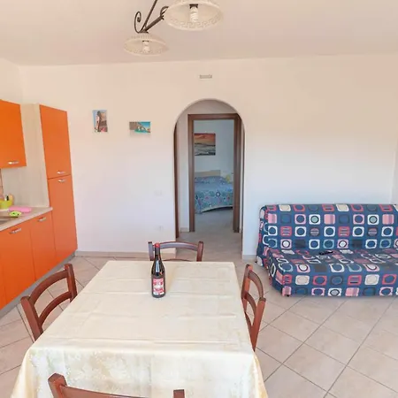 Comodita Di Recente Costruzione Con Posto Auto Apartamento Orosei