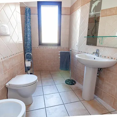 Comodita Di Recente Costruzione Con Posto Auto Apartamento Orosei