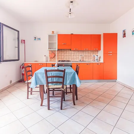 Comodita Di Recente Costruzione Con Posto Auto Apartamento