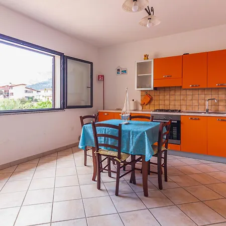 Comodita Di Recente Costruzione Con Posto Auto * Orosei