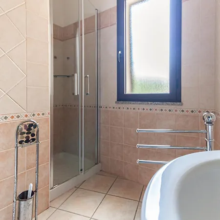 Comodita Di Recente Costruzione Con Posto Auto *